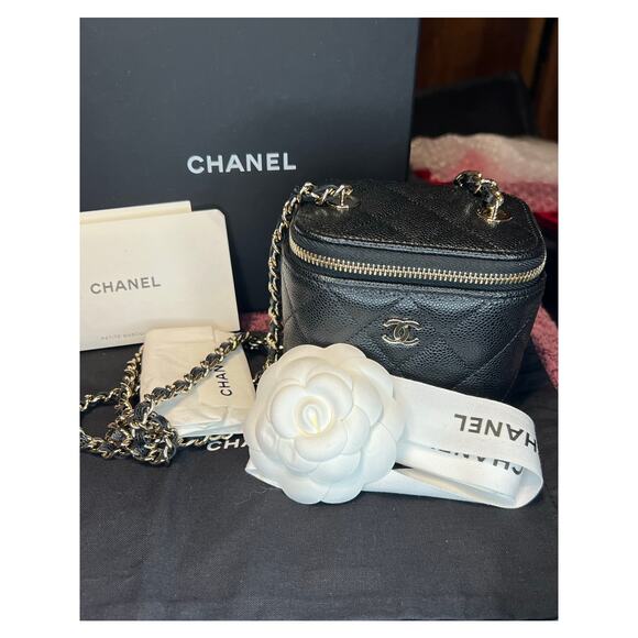 Chanel Black Matelasse Caviar Mini Chain Shoulder Bag With COA - Picture 1 of 15